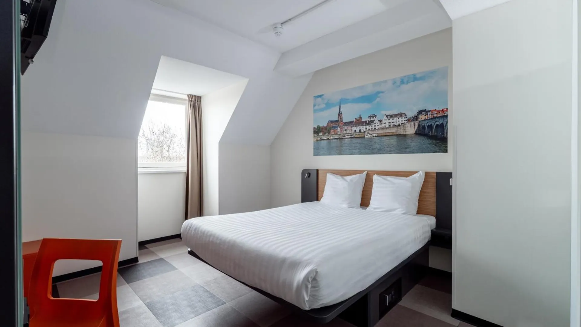 Easyhotel Maastricht City Centre Hotel