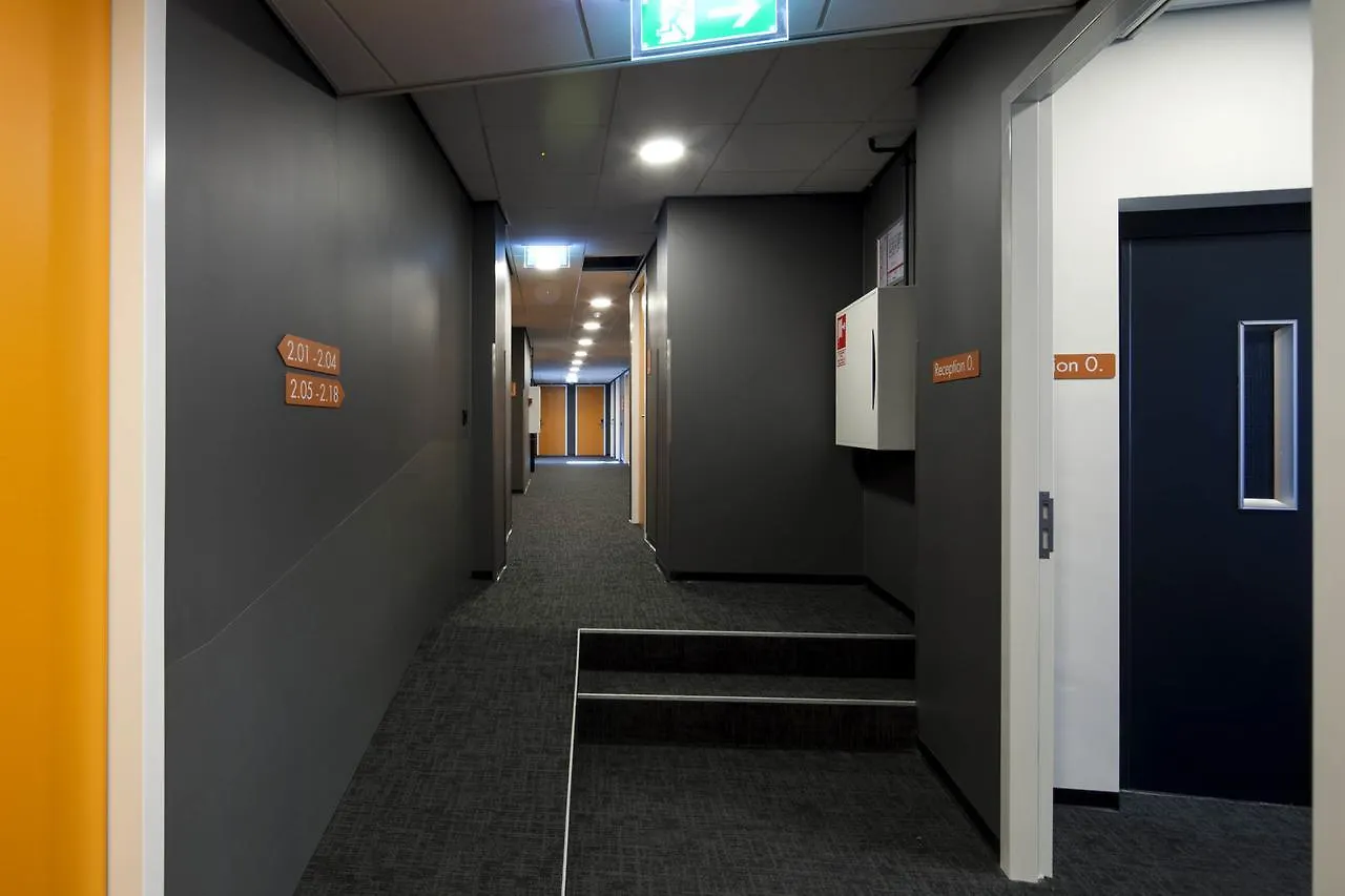 Easyhotel Maastricht City Centre 2*,