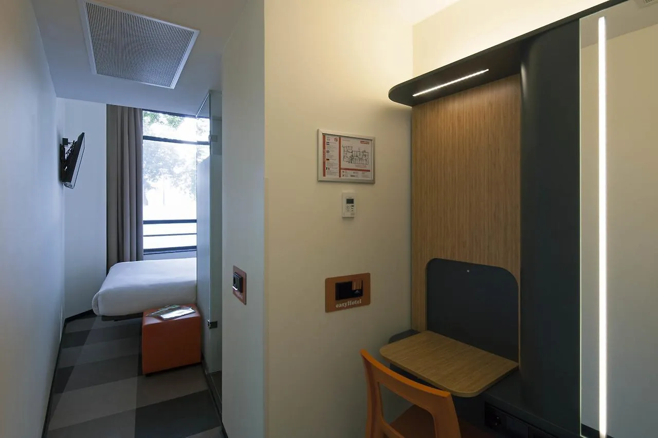 Easyhotel Maastricht City Centre