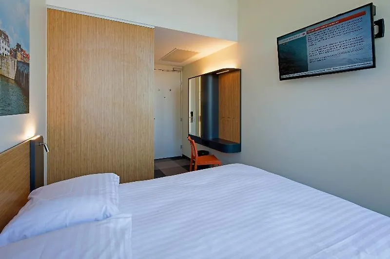 Easyhotel Maastricht City Centre Hotel