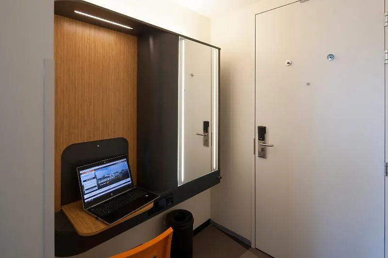 Easyhotel Maastricht City Centre Hotel